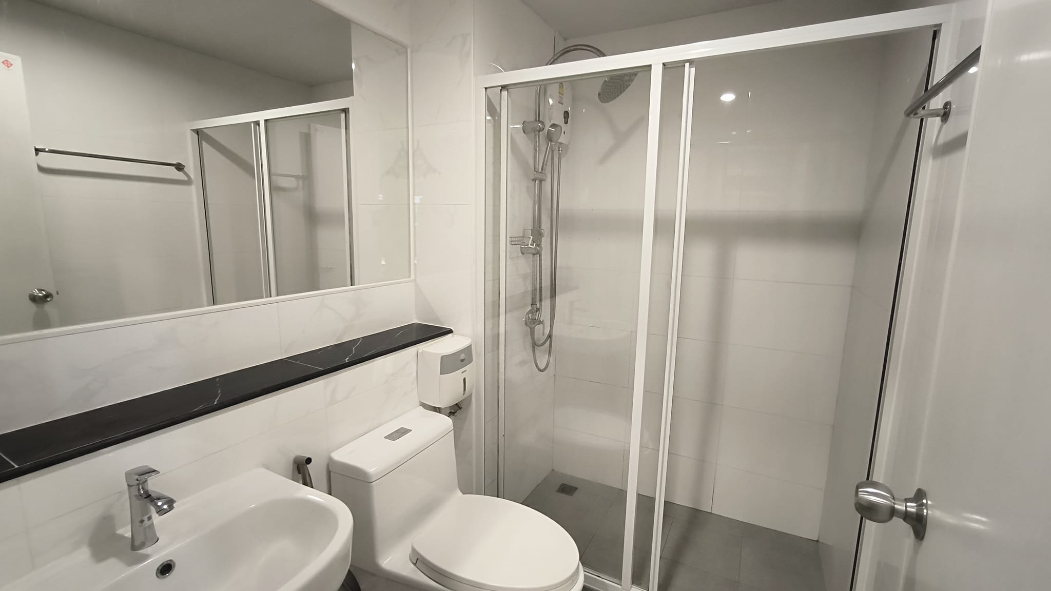 ให้เช่าคอนโด REACH Phahon Yothin 52 (รีช พหลโยธิน 52) ตกแต่งเฟอร์ครบมีเครื่องซักผ้า 1ห้องนอน ห้องครัวแบบปิด ใกล้ BTS สะพานใหม่