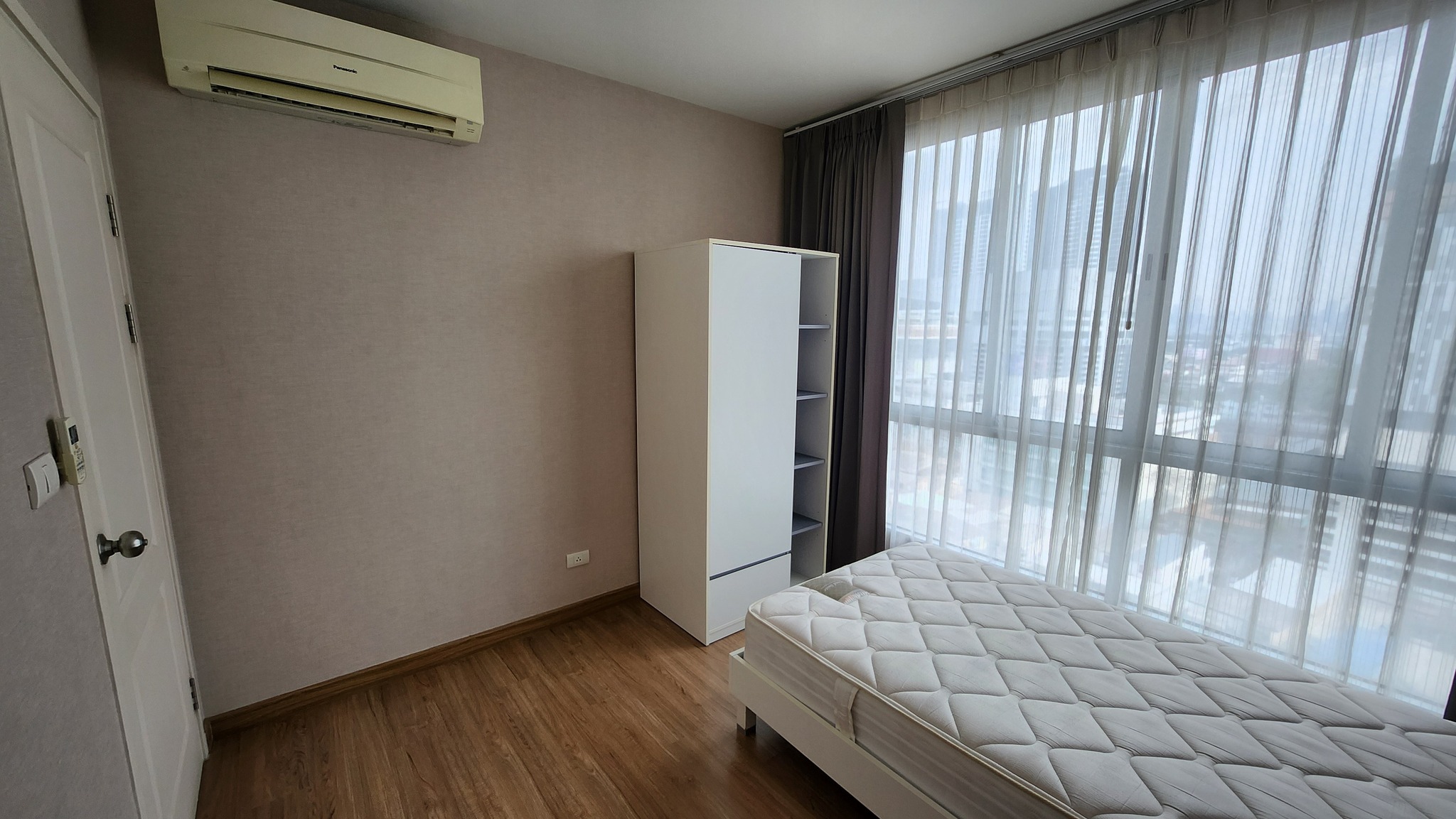 ให้เช่าห้องแบบ 2ห้องนอน 2ห้องน้ำ โซนพื้นที่ MRT บางโพ คอนโด The Tree Bang Po Station (เดอะ ทรี บางโพ สเตชั่น) High Rise ขนาดห้อง 58 ตรม. ชั้น 12A