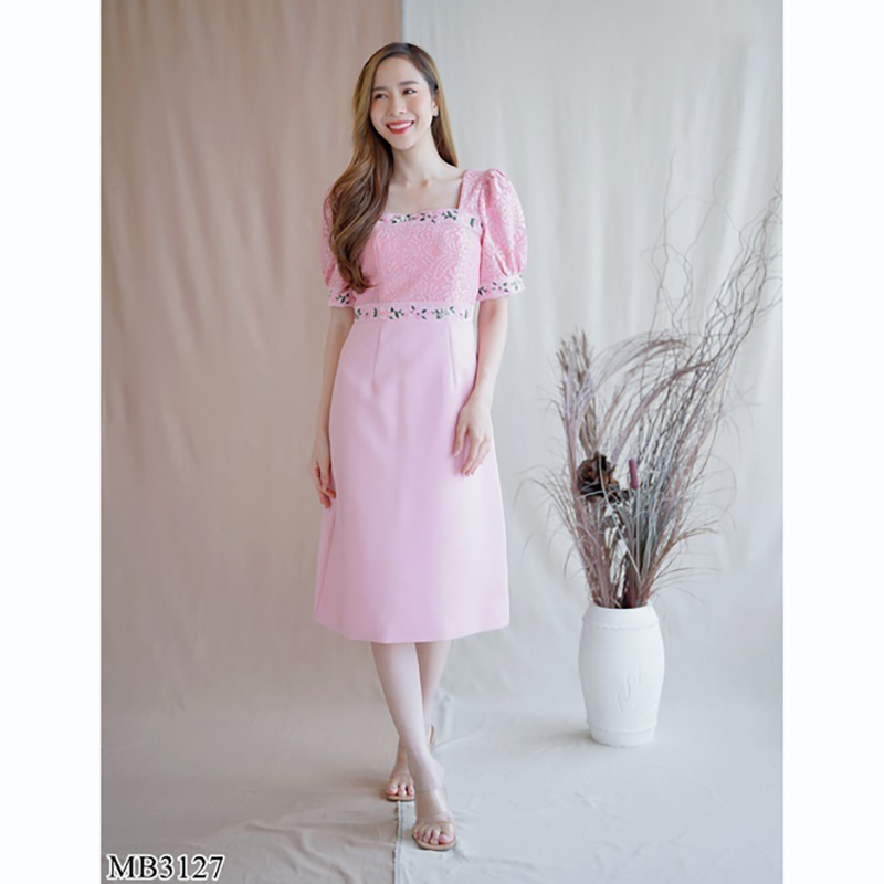 kudapy เดรสสั้นสี/ขาว/สีชมพู คอเหลี่ยม ทรงดินสอผ่าหลังลายดอกไม้