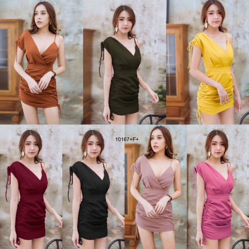 kudapy เดรสสายเดี่ยวข้างเดียว ไหล่รูดเชือกผูกโบว์ ทรงคอวีไหว้ ข้างกระโปรงทั้ง 2 ข้าง