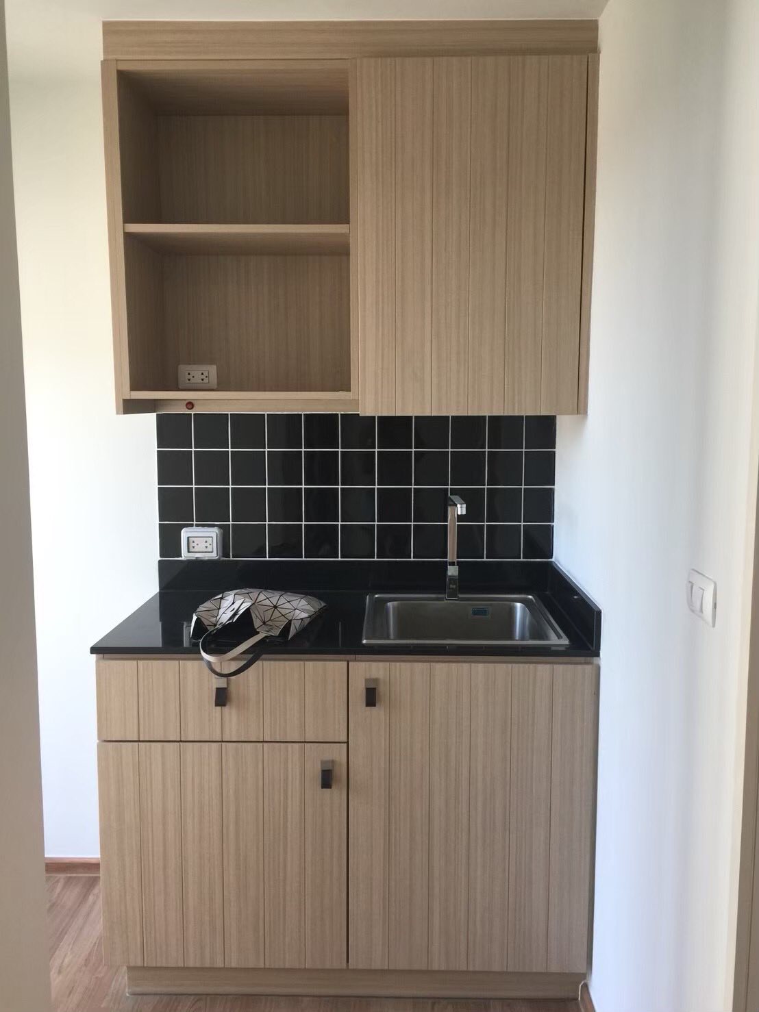 ขายคอนโด Unio Sukhumvit 72 (ยูนิโอ สุขุมวิท 72) Low Rise โซนพื้นที่ BTS แบริ่ง ห้องแบบ Studio 1ห้องน้ำ ขนาดห้อง 22.68 ตรม. ชั้น 3 ตึก B