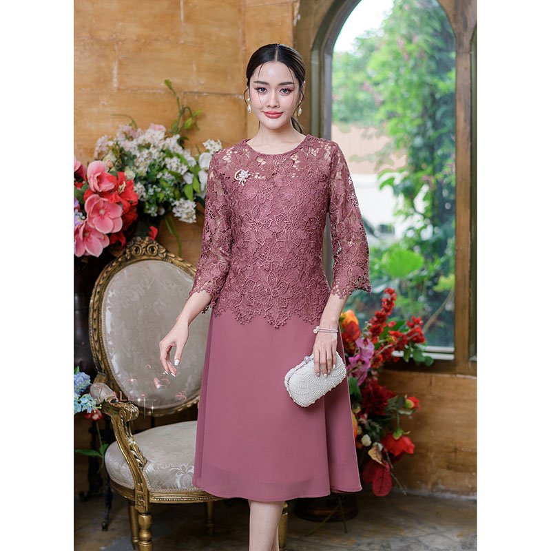 kudapy เดรสสั้นลูกไม้ไปงานสีฟ้าคราม/สีดำ/สีชมพู/สีกะปิ คอกลม แขนสามส่วน เดรสแต่งชีฟอง มีซับใน ทรงสวยมากค่ะ