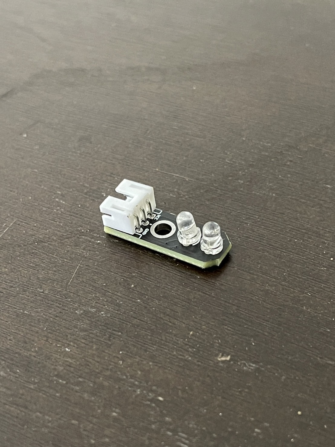 ซนเซอร์ตรวจจับแสงพื้นผิววัตถุ แบบต่อสายแนวนอน