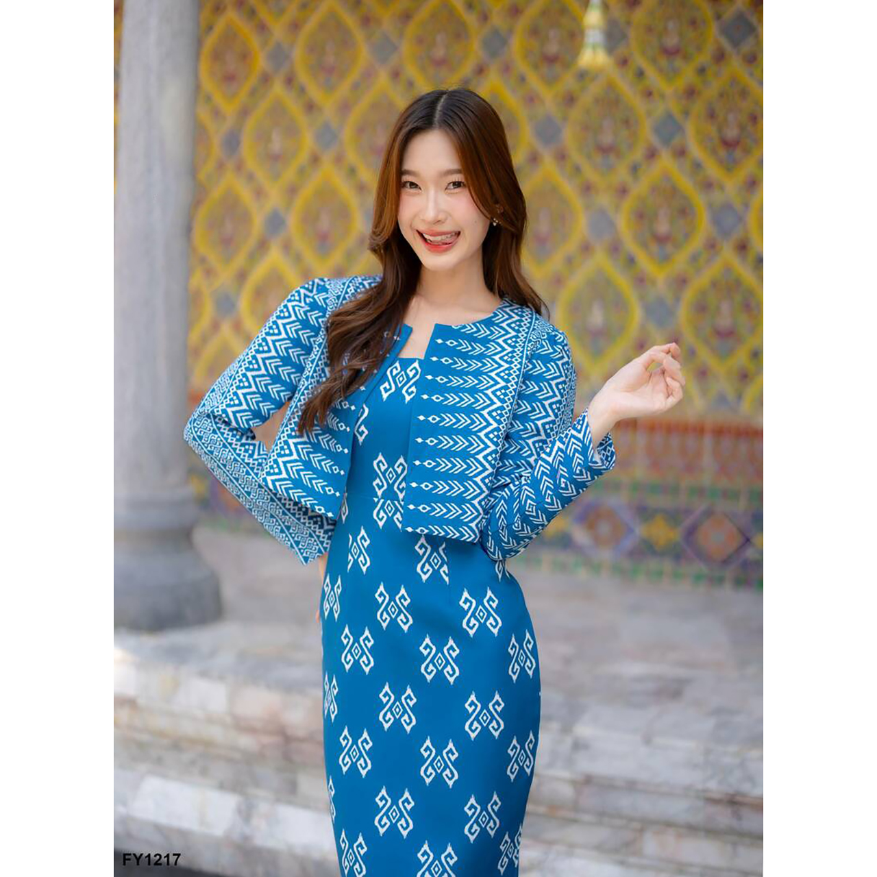 kudapy ชุดเซ็ทสีฟ้า เดรสแขนกุด+เสื้อคลุมแขนยาวลายไทย ใส่ออกงาน