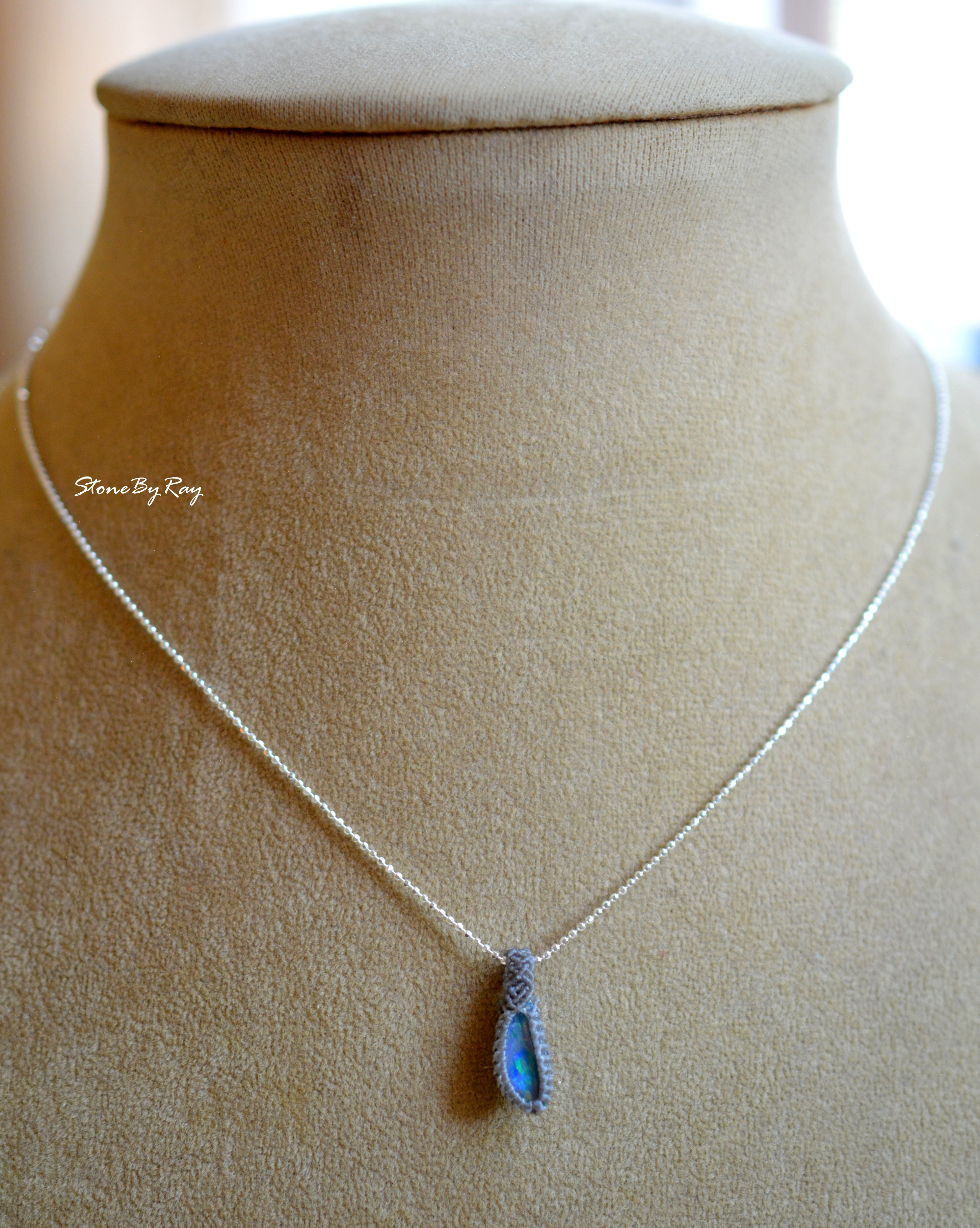 สร้อยคอเงินจี้พลอยโอปอล(Opal)