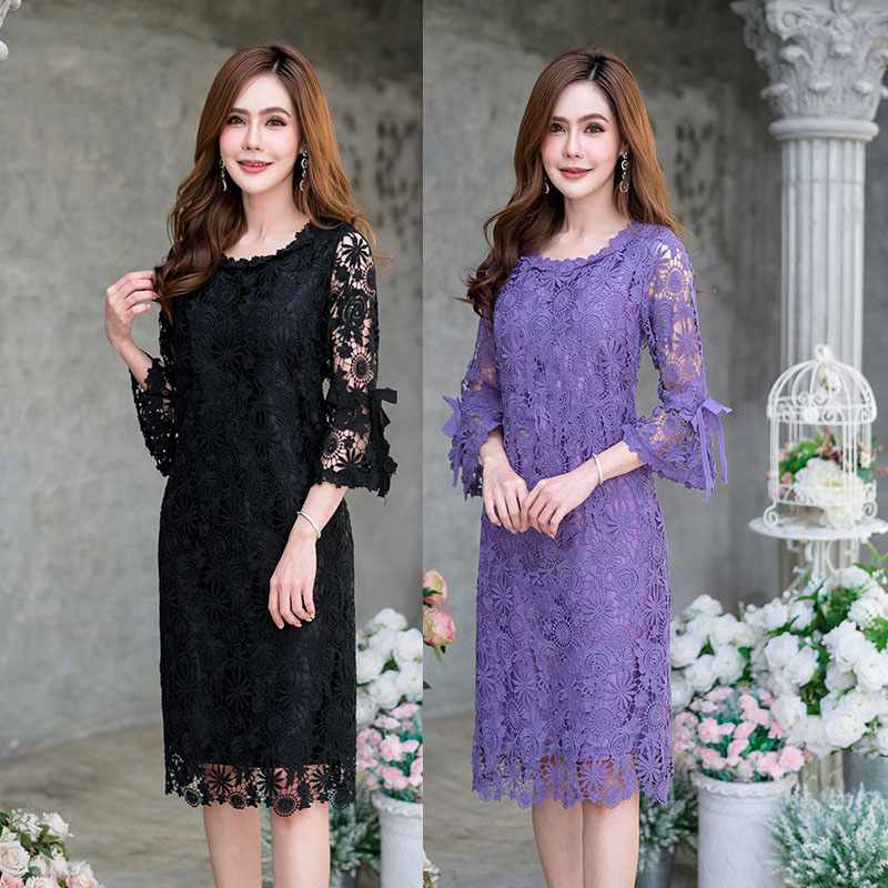kudapy เดรสสั้นสีดำ/สีม่วง ลูกไม้ถัก งานผ้าลูกไม้ทอลายเนื้อนิ่ม ดีไซน์ปลายแขนระบาย แต่งโบว์ รอบคอแต่งด้วยลูกไม้สวยหวาน