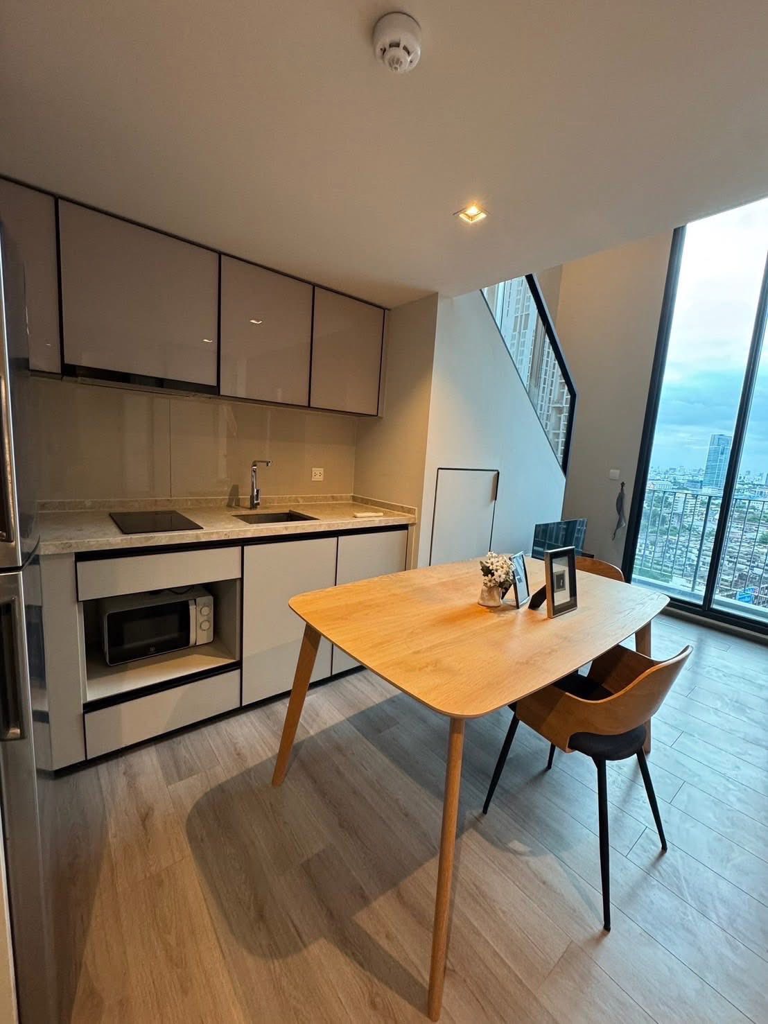 ให้เช่าคอนโด The Reserve Phahol - Pradipat (เดอะ รีเซิร์ฟ พหล - ประดิพัทธ์) ห้อง Loft 2 ชั้น 1ห้องนอน / 1ห้องน้ำ ขนาด 40 ตรม. ชั้น 15 ค่าเช่า 22,000 ต่อเดือน รถไฟฟ้า BTS สะพานควาย