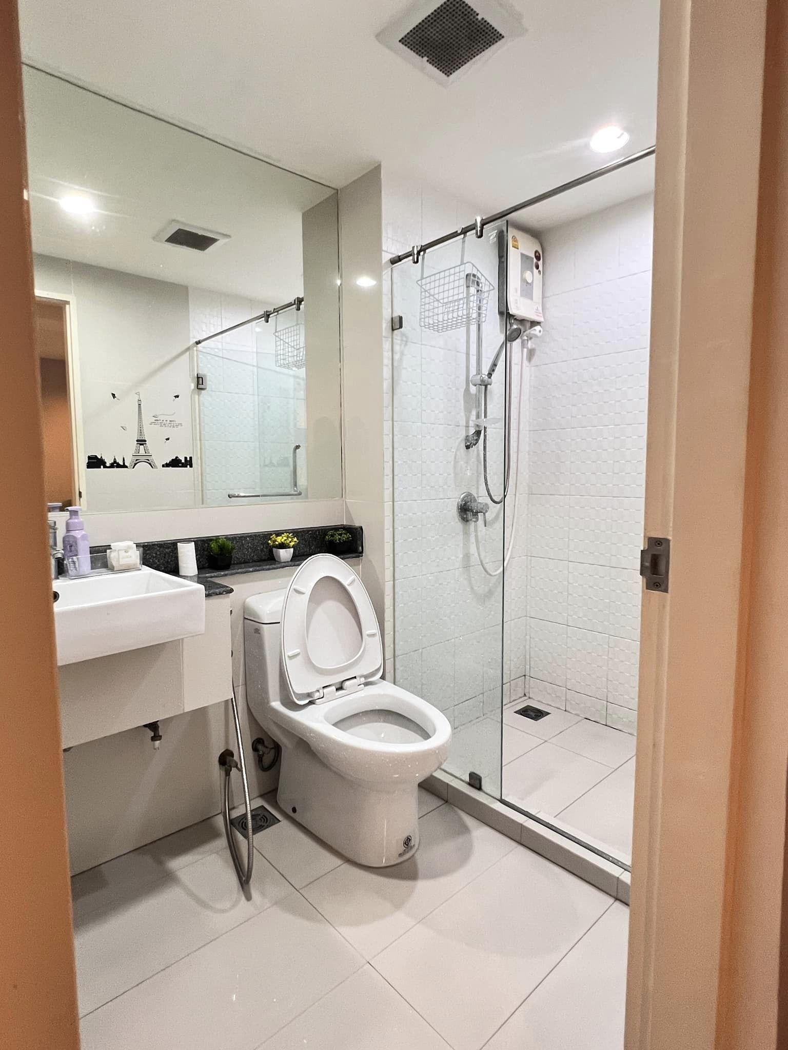 ปล่อยเช่าคอนโด The Kris 7 Ratchada 17 (เดอะ คริส 7 รัชดา 17) - 1ห้องนอน 1ห้องน้ำ 1ห้องนั่งเล่น 1ห้องครัว - ใกล้ MRT สุทธิสาร - ขนาดห้อง 32 ตรม. ชั้น 7