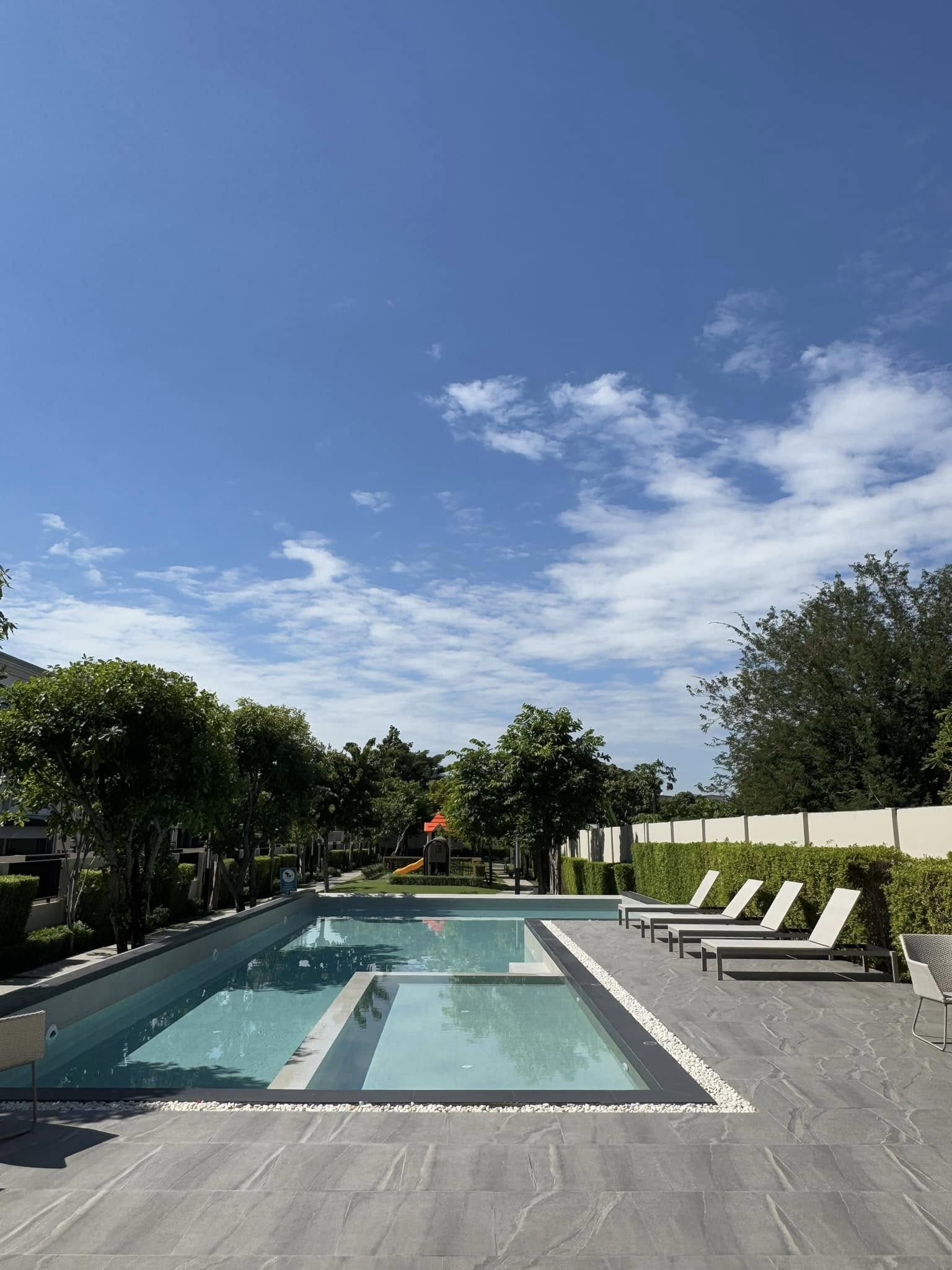 ให้เช่าทาวน์โฮม 3 ชั้น Q Prime Sukhumvit 77 (คิว ไพร์ม สุขุมวิท 77) - โซนพื้นที่ BTS อ่อนนุช เนื้อที่ 18.1 ตารางวา พื้นที่ใช้สอย 136 ตารางเมตร