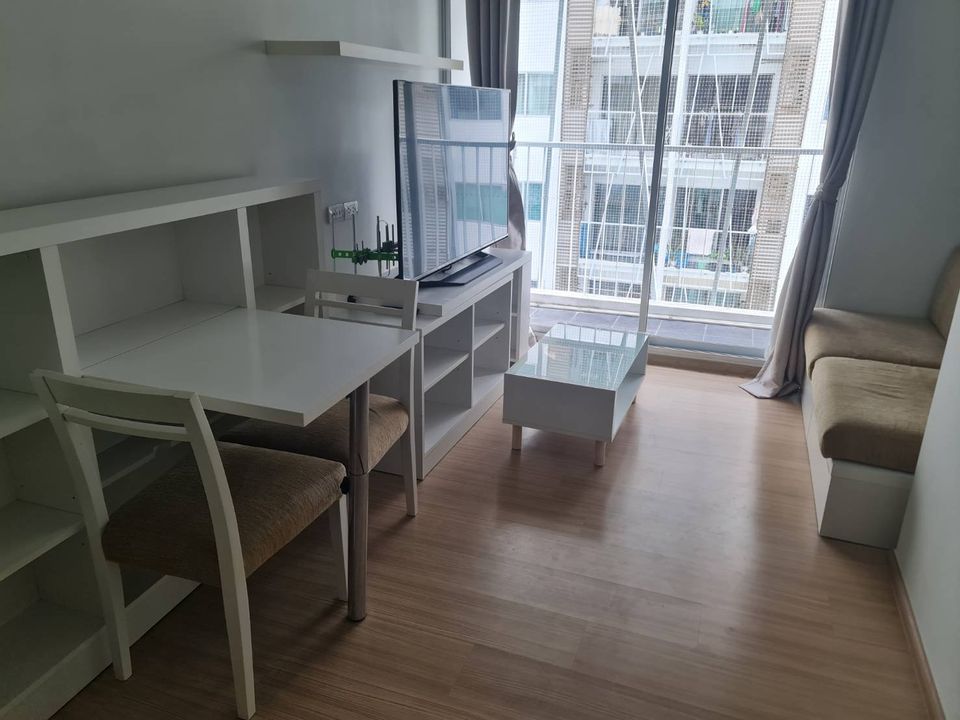 ปล่อยเช่าคอนโด A Space Asoke - Ratchada (เอ สเปซ อโศก - รัชดา) - 1ห้องนอน 1ห้องน้ำ 1ห้องนั่งเล่น - ใกล้ MRT พระราม 9 / เซ็นทรัลพระราม 9 - ขนาดห้อง 35 ตรม. ชั้น 9 ตึก G วิวสระว่ายน้ำ