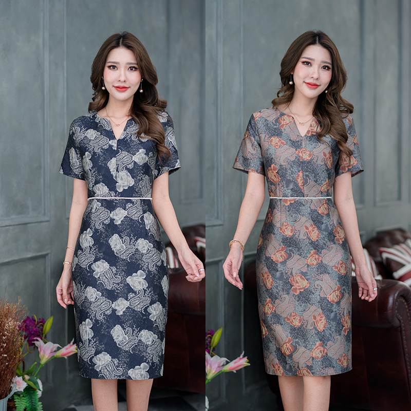 kudapy เดรสสั้นสีกรม/สีส้มเทา ผ้า jacquard ลายสวยมากๆ เนื้อผ้าดีไม่กระด้าง ดีเทลแต่งเอวด้วยลูกปัดสวยๆ มีซับในทั้งชุด ซิปหลัง