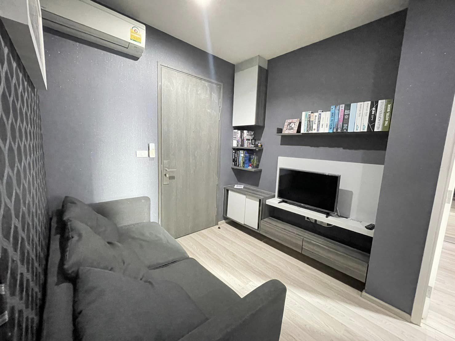 ปล่อยเช่าคอนโด Centric Huai Khwang Station (เซ็นทริค ห้วยขวาง สเตชั่น) - 1ห้องนอน 1ห้องครัว 1ห้องนั่งเล่น 1ห้องน้ำ - ใกล้ MRTห้วยขวาง