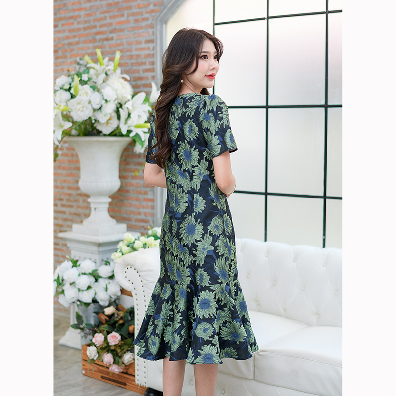 kudapy เดรสสั้นสีโทนม่วง/สีโทนเขียว ลายผ้าสวยโดดเด่น เป็นผ้าทอลาย เนื้อสามมิติ เด่นคือทนทานเป็นรอยยากและขาดยาก