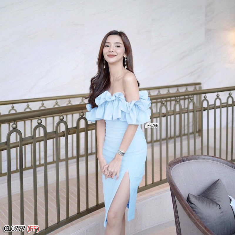 kudapy เดรสปาดไหล่ ระบายรอบน่ารัก แอบเซ็กซี่ งานมีซิปซ่อนหลัง ตีเกล็ดหน้าหลัง เอวไม่สม็อค ทรงเข้ารูป