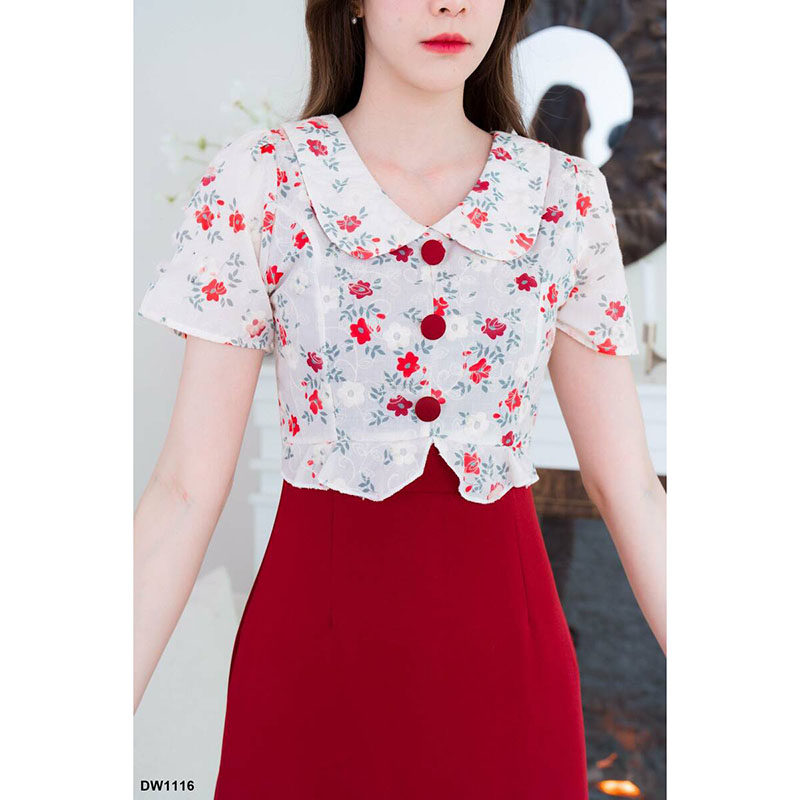 kudapy เดรสสั้น ชายกระโปรงพีชแต่งเสื้อลายดอก