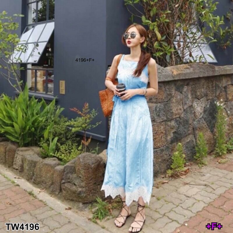 kudapy จัมป์สูทขายาว ผ้าซ่าร่า ตกแต่งลูกไม้ ลุคนี้เป็นทรงชิวๆหน่อย เหมาะกับใส่ไปทะเล