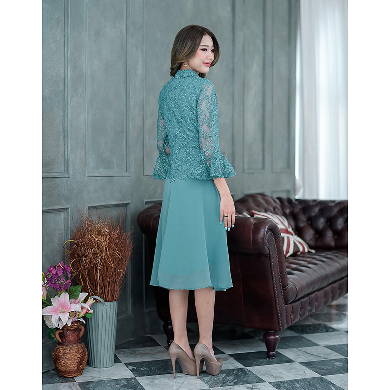 kudapy เดรสสั้นสีชมพูกะปิ/สีเขียว/สีดำ ลูกไม้เงาดีไซน์สวยหรูค่ะ ชุดนี้ด้านบนเป็นผ้าลูกไม้แต่งคอช่วงอกจะเป็นซีทรูเบาๆทรงคอปาด