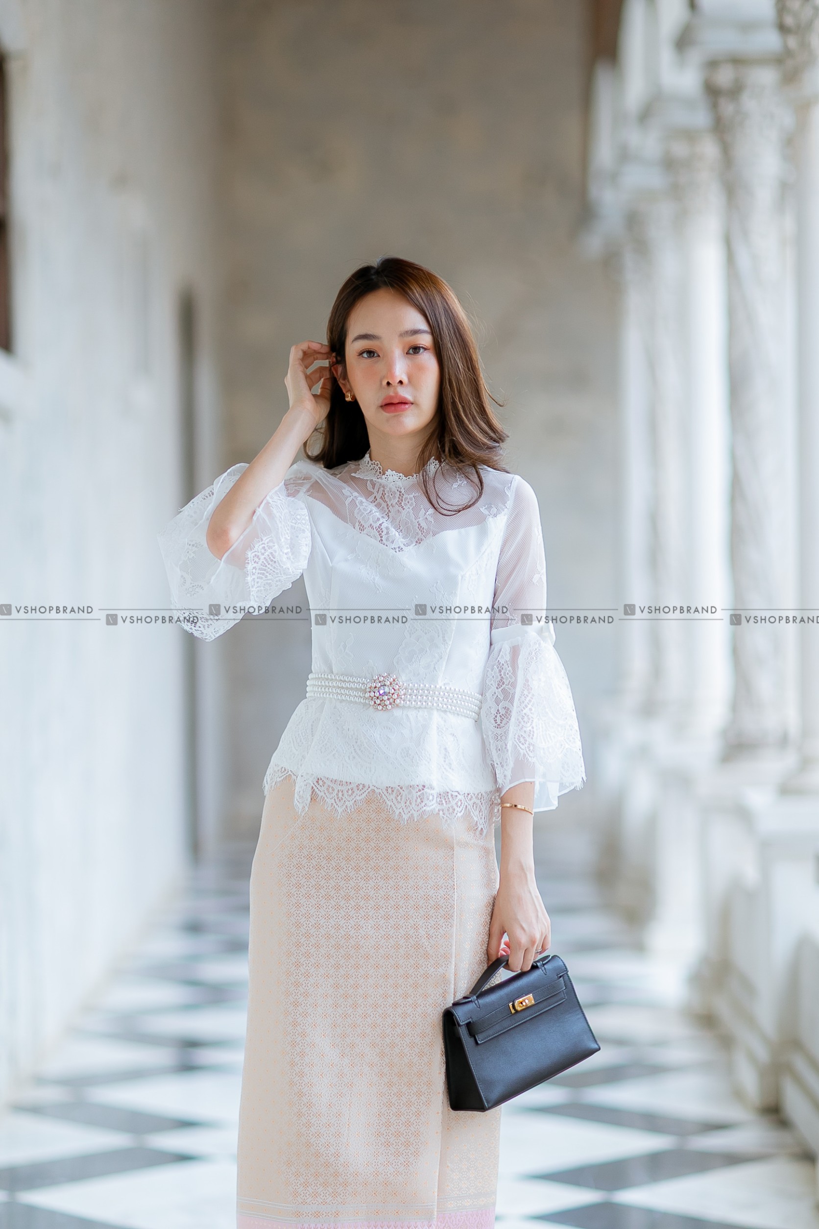 kudapy เซ็ตเสื้อ+ผ้าถุงพิมพ์ลาย สีทอง/สีขาวครีม แขนกระดิ่ง ทรงสวย ชุดไปงานแต่ง ชุดไทยประยุกต์