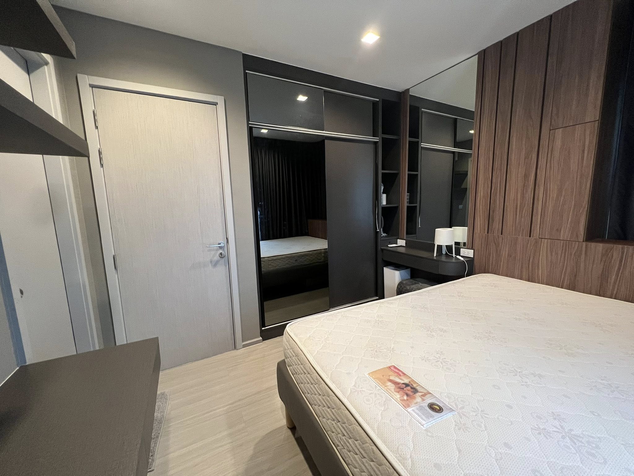 ให้เช่าคอนโด Life Sukhumvit 62 (ไลฟ์ สุขุมวิท 62) High Rise โซนพื้นที่ BTS บางจาก ห้องแบบ 2ห้องนอน 2ห้องน้ำ