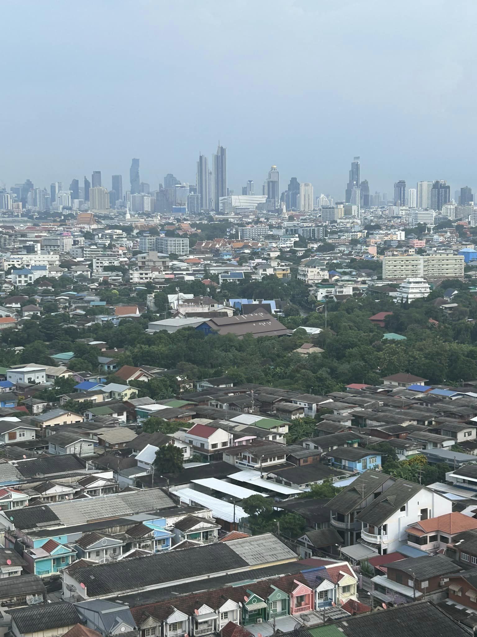 สนใจชมห้องติดต่อได้เลย Line ID: Smile-easy ปล่อยเช่าคอนโด Lumpini Ville Charan - Fai Chai (ลุมพินี วิลล์ จรัญ - ไฟฉาย) - 1ห้องนอน 1ห้องน้ำ 1ห้องนั่งเล่น - ใกล้ MRT จรัญ 13 - ขนาดห้อง 29 ตรม. ชั้น 21 ทิศตะวันออก