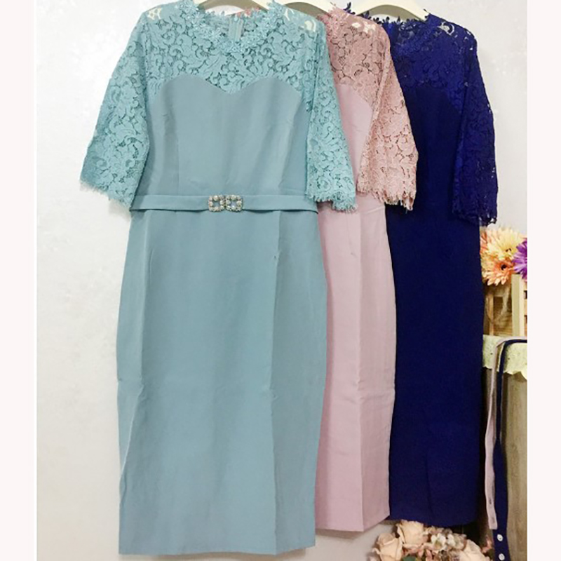 kudapy เดรสสั้นผ้าลูกไม้สีฟ้าอมเทา/ชมพูกะปิ/น้ำเงินเข้ม แขนสามส่วน ไหล่และแขนเย็บแต่งลูกไม้