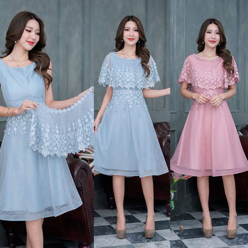 kudapy เดรสสั้นสีชมพูกลีบบัว/สีฟ้า สวยหวาน รุ่นนี้เป็นงานสองชิ้น สามารถใส่ได้ถึง 2 ลุค กระโปรงสองชัันชั้นนอกเป็นผ้าโปร่งเบาพริ้วสวย งานตกแต่งลูกไม้ดอกไม้ทั้งตัว