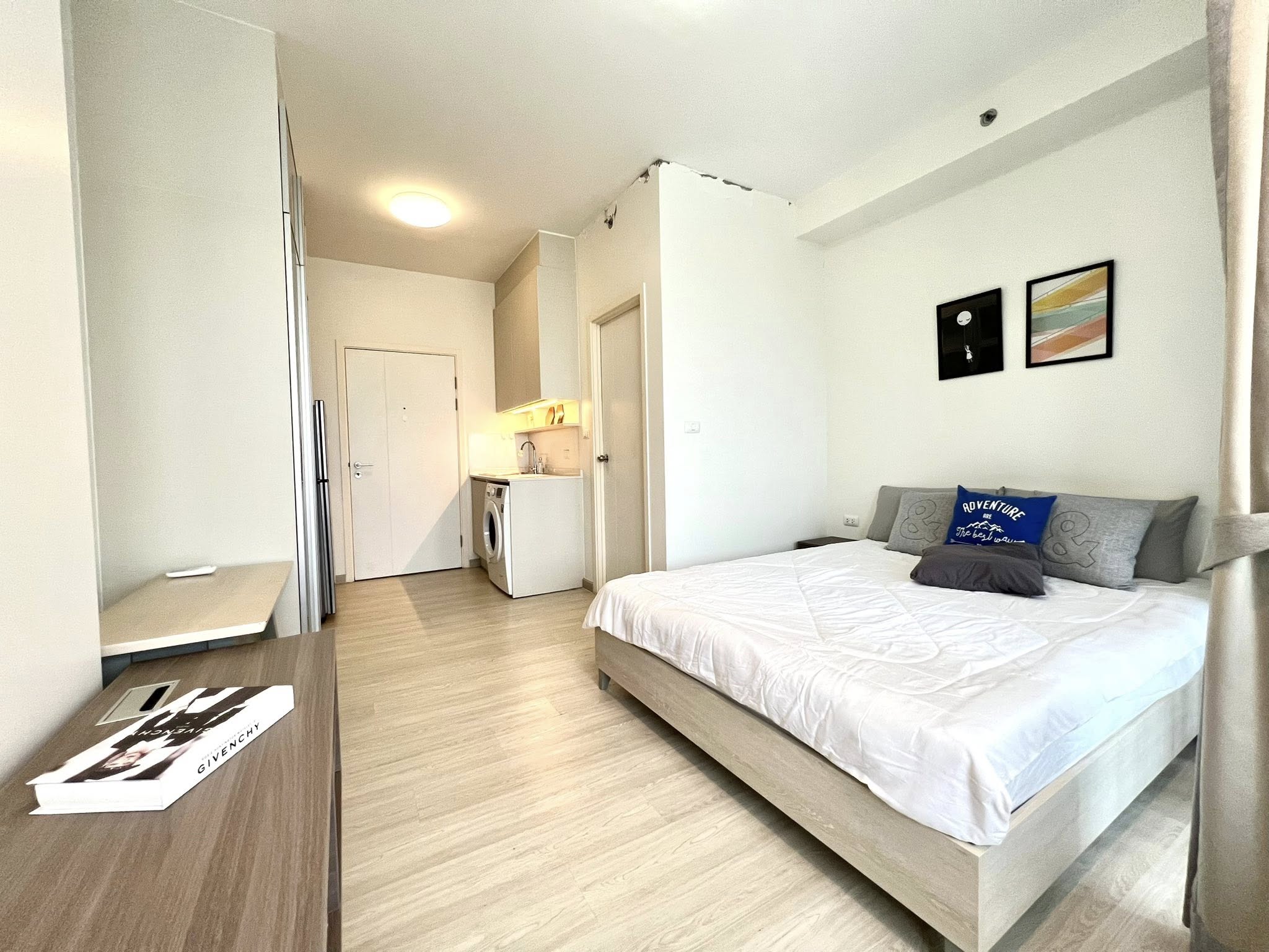 ให้เช่าห้องแบบ Studio 1ห้องน้ำ โซนพื้นที่ MRT ห้วยขวาง คอนโด แชปเตอร์ วัน อีโค รัชดา - ห้วยขวาง (Chapter One Eco Ratchada - Huai Khwang ) Low Rise ขนาดห้อง 24 ตรม. ชั้น 2 ตึก E ให้เช่า 12,000 ต่อเดือน สัญญาขั้นต่ำ 1 ปี