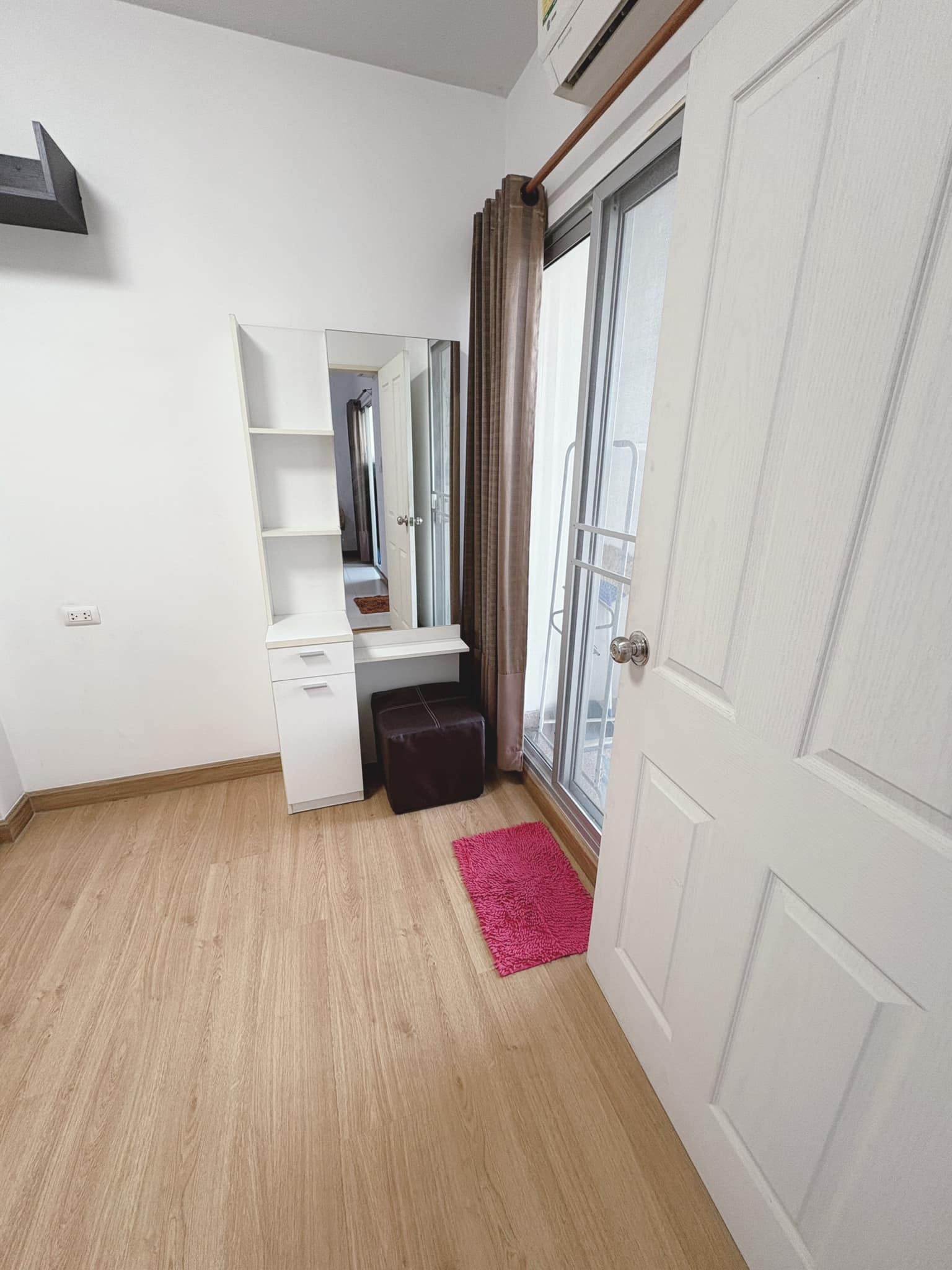 ให้เช่าห้องแบบ 1ห้องนอน 1ห้องน้ำ 1ครัวแยก โซนพื้นที่ BTS รัชโยธิน คอนโด Supalai Park Ratchayothin (ศุภาลัย ปาร์ค รัชโยธิน) ขนาดห้อง 49.5 ตรม. ชั้น 14