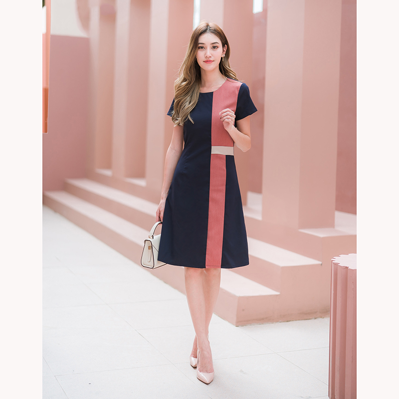 kudapy เดรสสั้นกรม-โอรส ทูโทนคอกลม ตัวนี้ใส่ออกมาเป่ะปังสุดๆ เนื้อผ้าคือดีมาก เกรดขึ้นห้าง