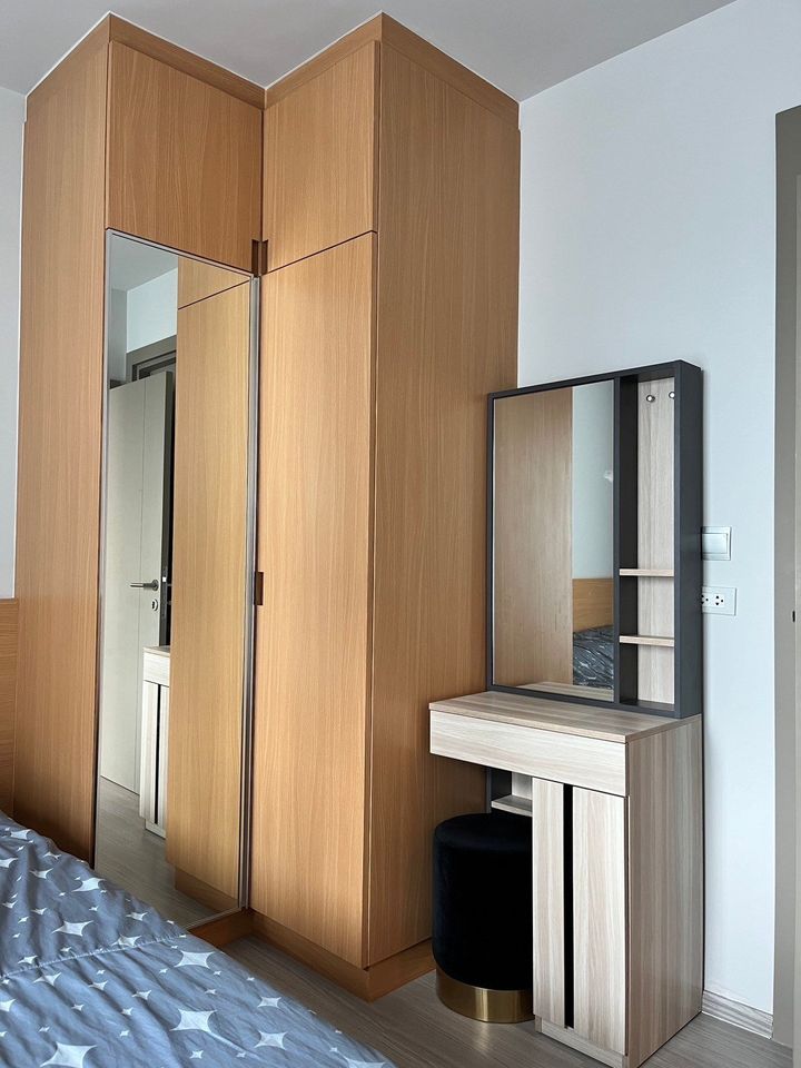 ปล่อยเช่าคอนโด Life Asoke - Rama 9 (ไลฟ์ อโศก - พระราม 9) - ชั้นสูง 1ห้องนอน 1ห้องอเนกประสังค์ 1ห้องน้ำ 1ห้องนั่งเล่น - ใกล้ MRTพระราม 9 เพชรบุรี/เซ็นทรัล/มศว. - ขนาดห้อง 40 ตรม. ชั้น 35