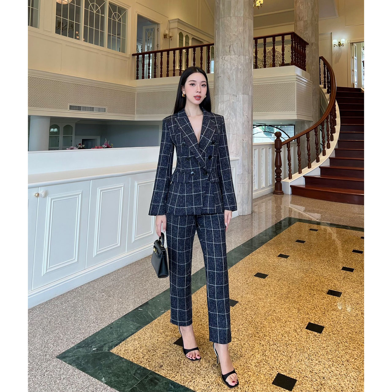 kudapy ชุดเซ็ทเสื้อ Blazer + กางเกงขายาวทรงบอกเล็ก กางเกงซิปตะขอหน้า ใส่สบาย มีซับในเสื้อและกางเกง