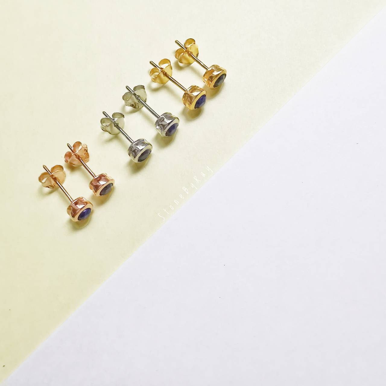 ต่างหูเงินทรงกลมดีไซน์กับหินลาพิสลาซูลี Lapis Lazuli