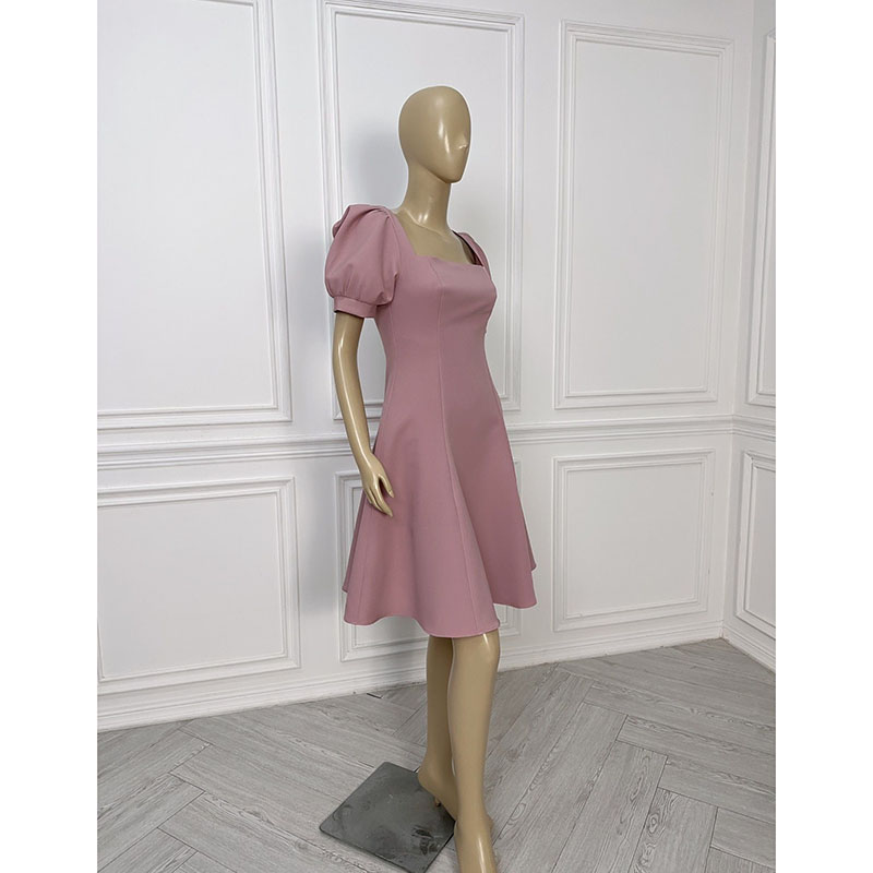 kudapy เดรสสั้นสีขาว/สีชมพู แขนตุ๊กตา กระโปรงทรงบาน ลุคสวยหวาน เรียบหรูดูดี ใส่ออกงาน ชุดไปงานแต่งกลางวัน/กลางคืน