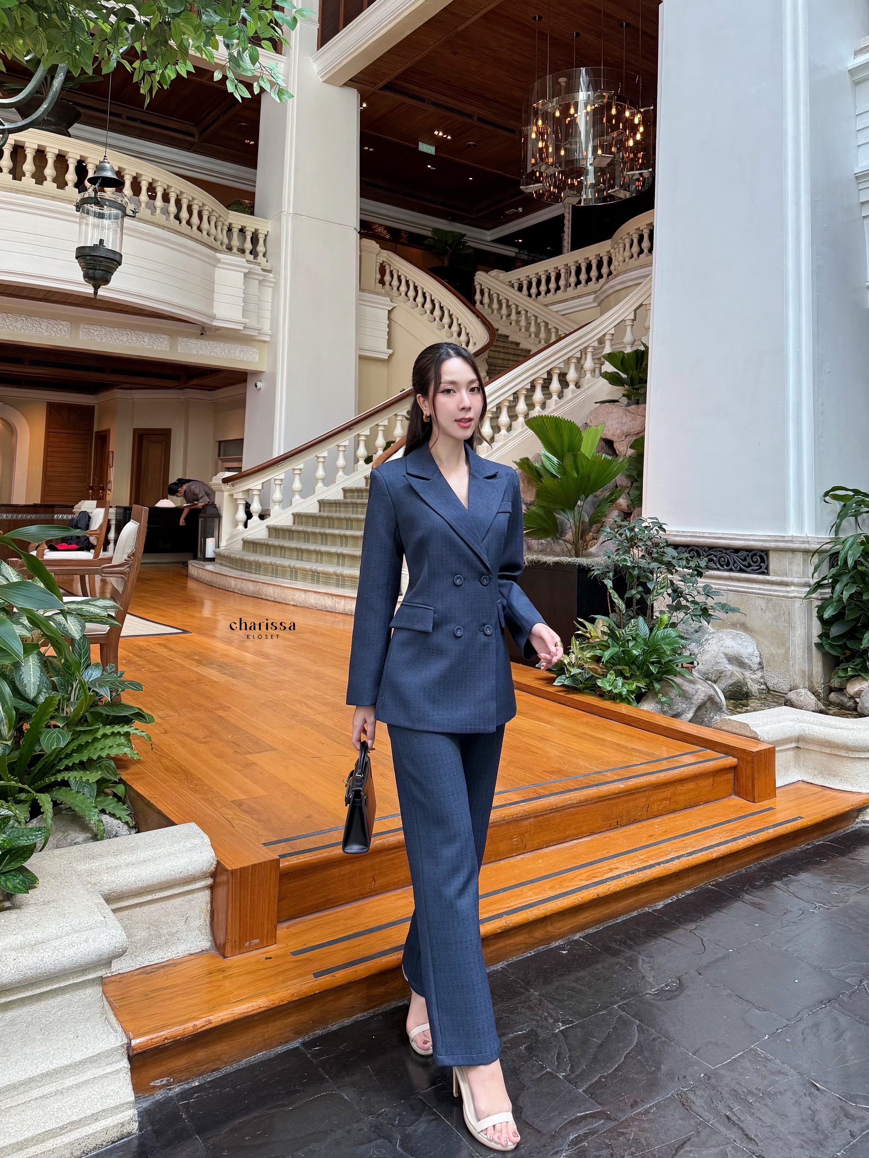 kudapy เซ็ทสูท ผ้าทอชนิดพิเศษ ยับยาก อัดกาวทั้งชุด เสื้อสูททรงทันสมัยออกออกแบบให้มีทรงยาวเข้ารูป