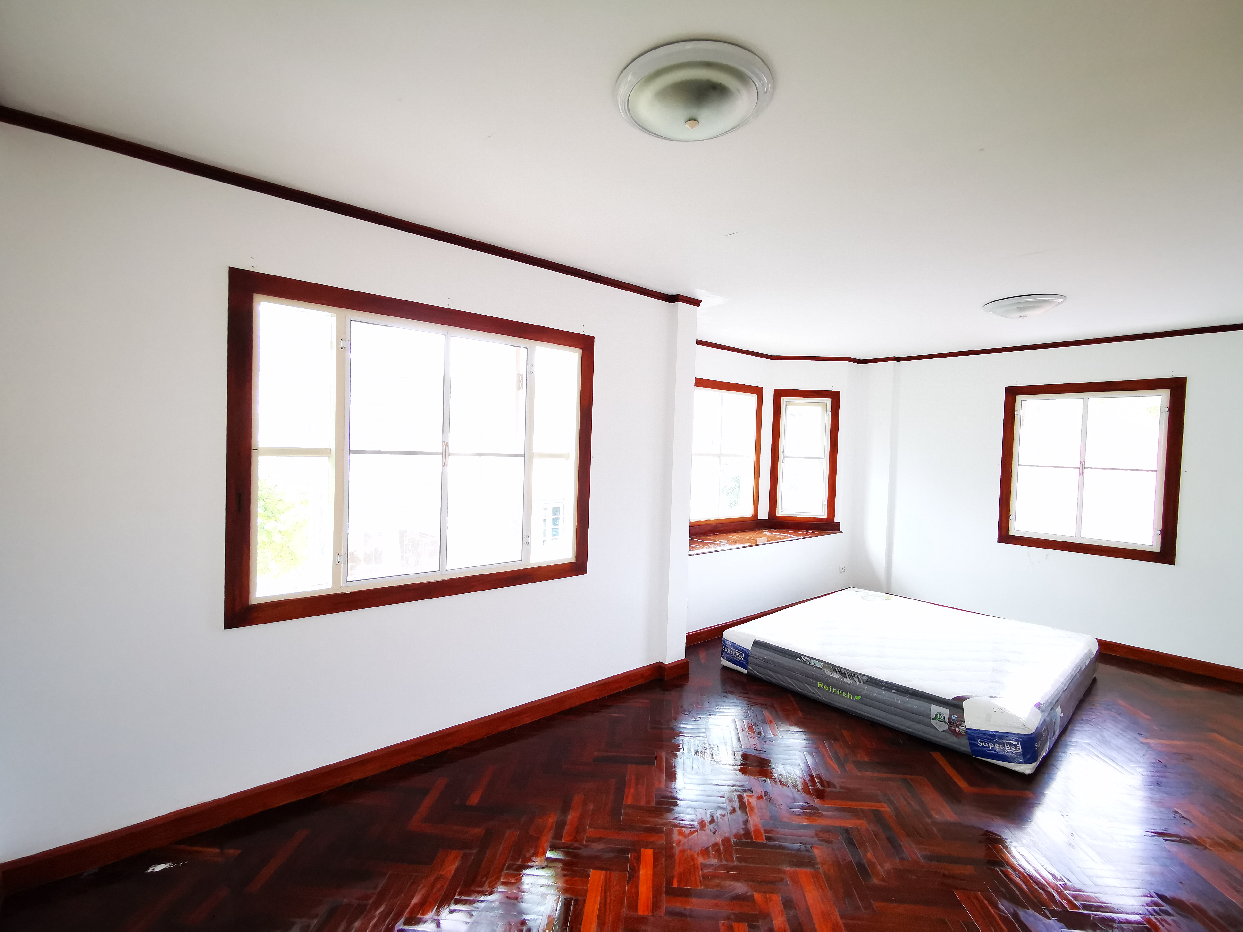 ใกล้ทะเล ใกล้ภูเขา บ้านเดี่ยว วิวภูเขา บ้าน2ชั้น 3นอน 2น้ำ สวนขนาดใหญ่ ทะเลสาบ แลนด์แอนด์เฮ้าส์ พาร์ค ภูเก็ต แลนด์ แอนด์ เฮ้าส์ พาร์ค ภูเก็ต Near Beach Near Mountain Detatched House 2 Storey Mountain Views 3 Bed 2 Bath Big Garden and Lake in common Area F