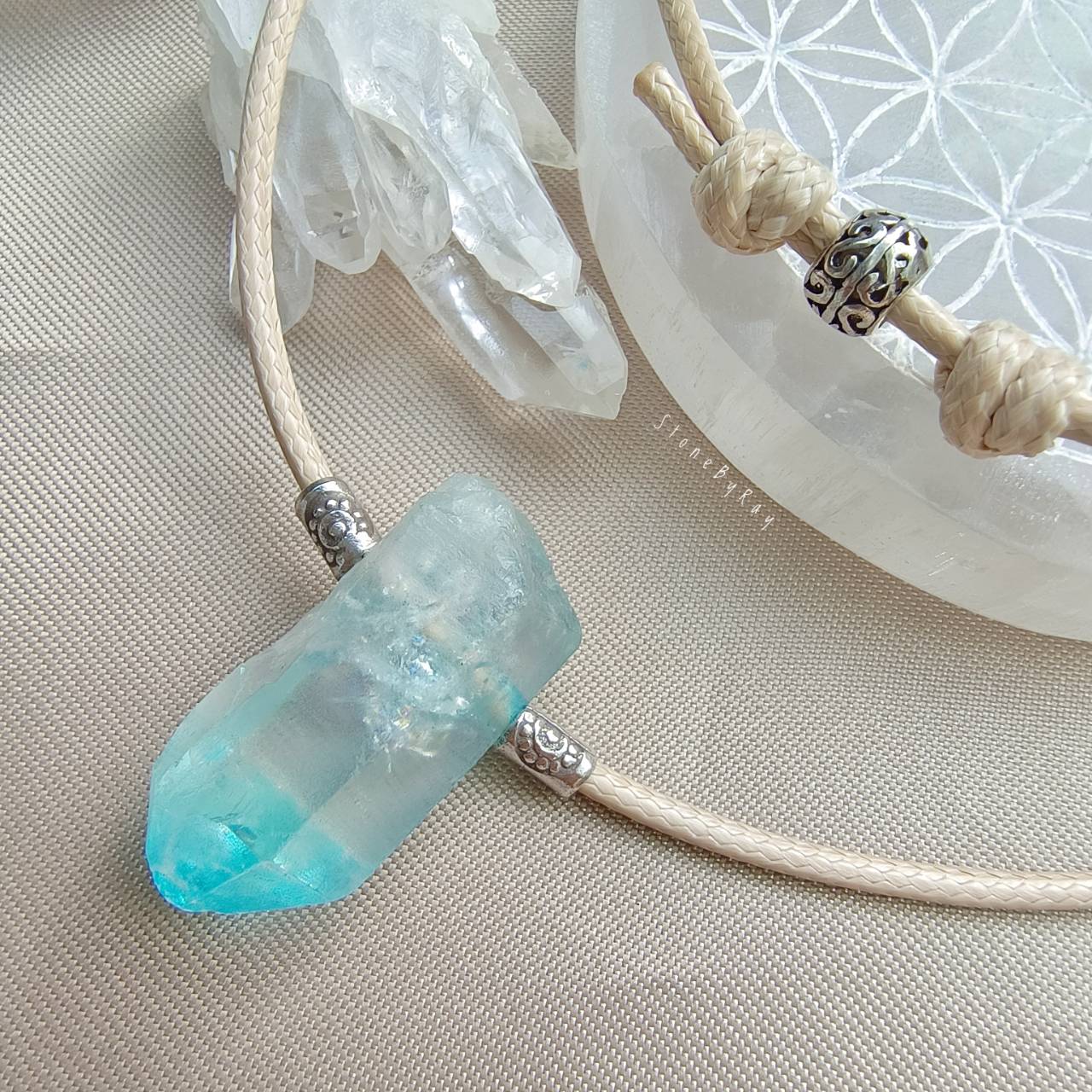 สร้อยคอเชือกจี้หินออร่าควอตซ์ผลึกธรรมชาติ Aura Quartz