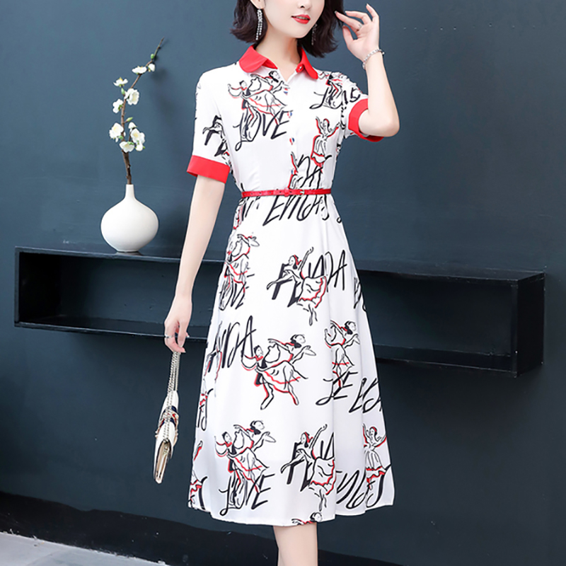 kudapy ชุดเดรสสั้นสีขาว ลายสวยสดุดตา เนื้อผ้านิ่มใส่แล้วดูดีเอามากๆ