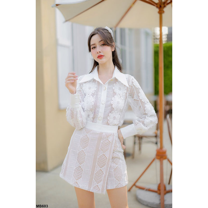 kudapy ชุดเซตผ้าถัดลายสีขาว คอปกบาน งานเนี้ยบมาก ดีเทลสวย กระโปรงมีซับใน ลูกคุณหนูสุดๆ