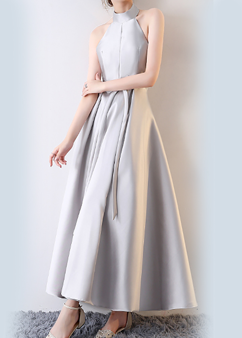 kudapy ชุดราตรียาวคอเต่าสีเทาเงิน โชว์หลัง เซ็กซี่เบา ๆ เว้าหลัง เก็บเอวเข้ารูป ทรงปล่อย เจ้าหญิงสุดๆค่ะ