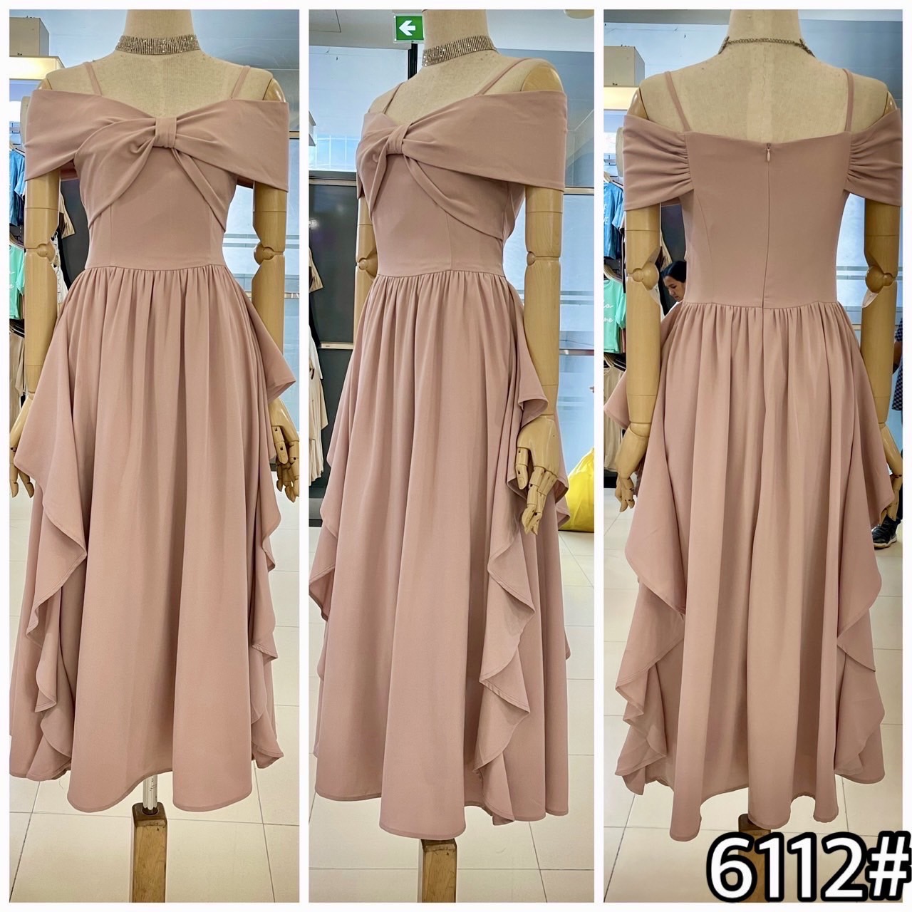 kudapy เดรสสั้น เดรสออกงานสุดพริ้ว เดรสเปิดบ่า ปิดแขน อกโบว์ กระโปรงบานพริ้ว แต่งริ้วด้านข้าง