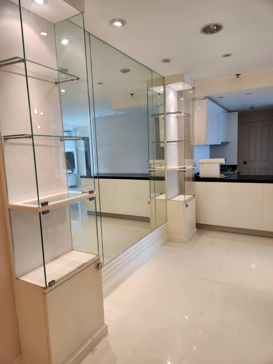 ปล่อยเช่าคอนโด เบล แกรนด์ พระราม 9 (Belle Grand Rama 9) - 2ห้องนอนหองกว้าง89ตรม.ชั้นสูงติดเซ็นทรัล - การเดินทาง: MRT พระราม 9 - 2ห้องนอน 1ห้องนั่งเล่น 2ห้องน้ำ