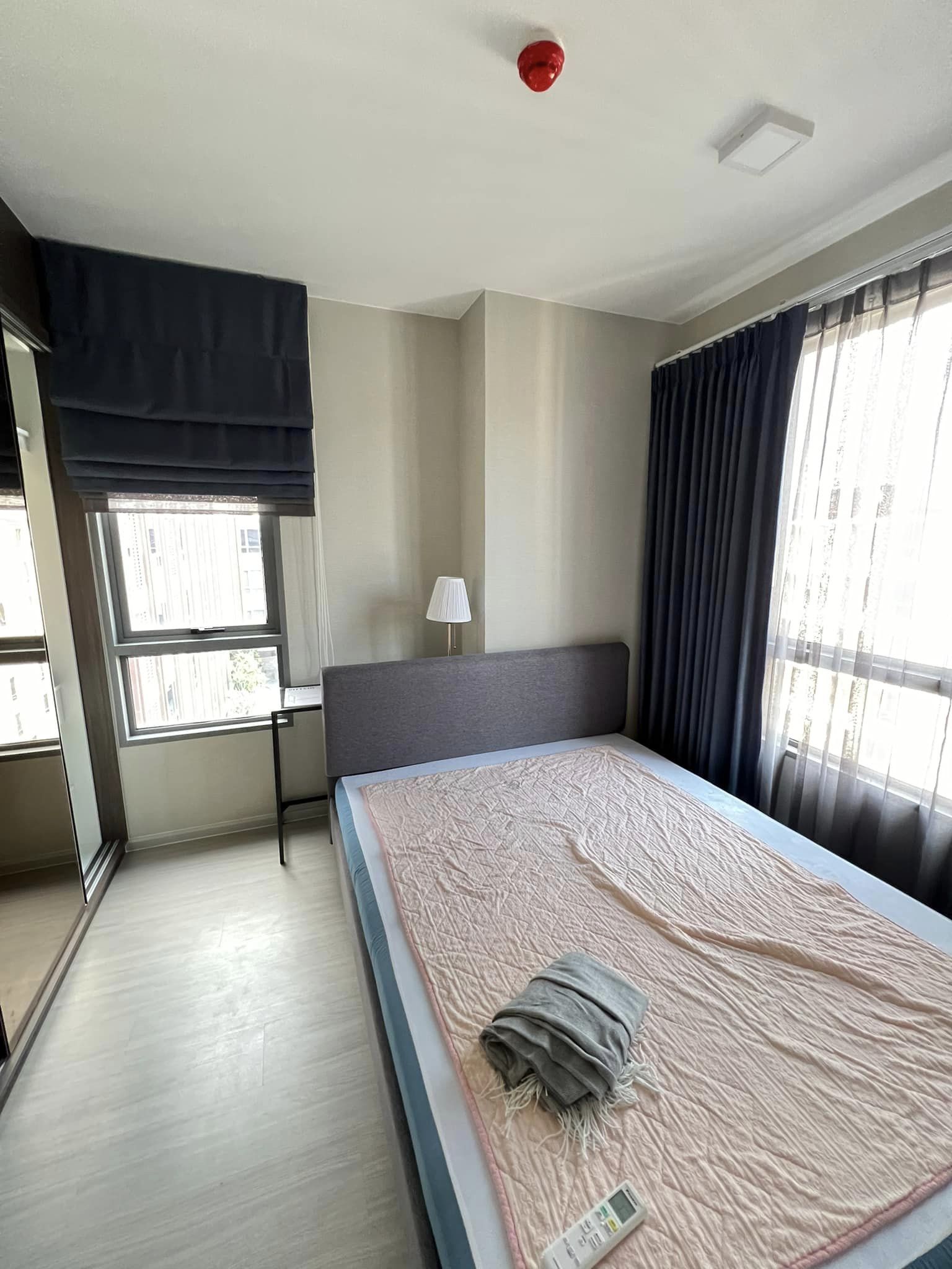 ปล่อยเช่า Quintara Phume Sukhumvit 39 (ควินทารา ภูม สุขุมวิท 39) - โซนพื้นที่ MRT เพชรบุรี BTS พร้อมพงษ์ 1ห้องนอน 1ห้องน้ำ 1ห้องนั่งเล่น - ขนาดห้อง 30 ตรม. ชั้น 8 - ให้เช่า 16,000 ต่อเดือน