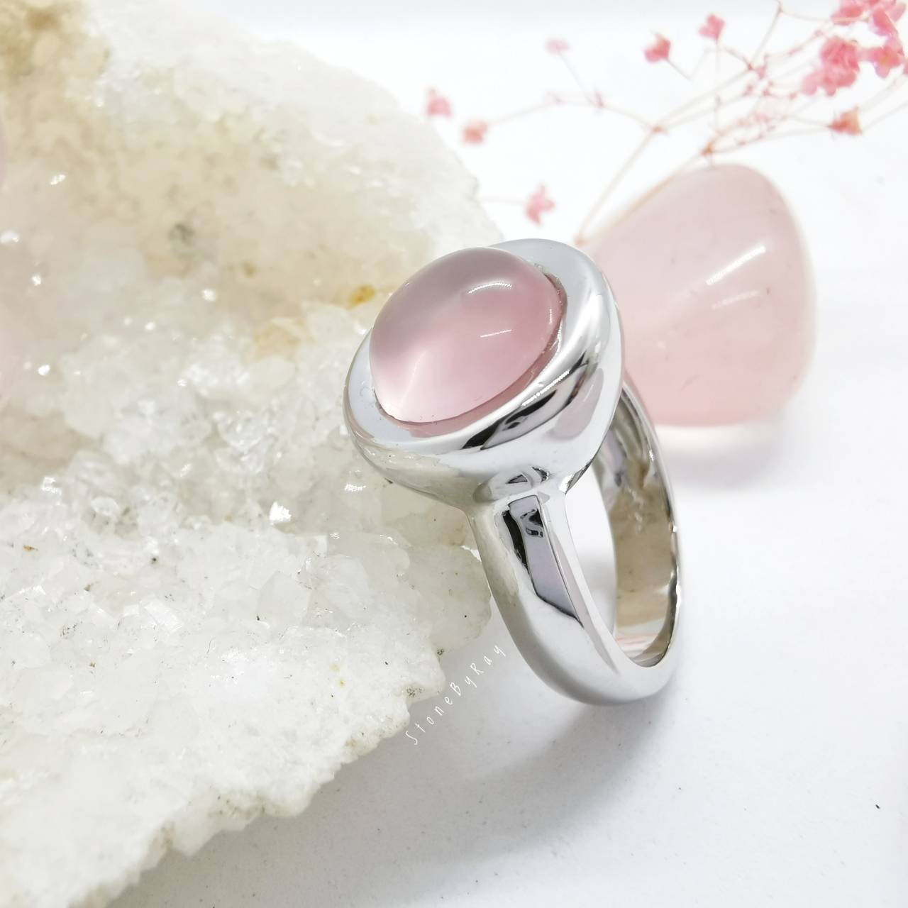 แหวนเงินหินโรสควอตซ์ Rose Quartz