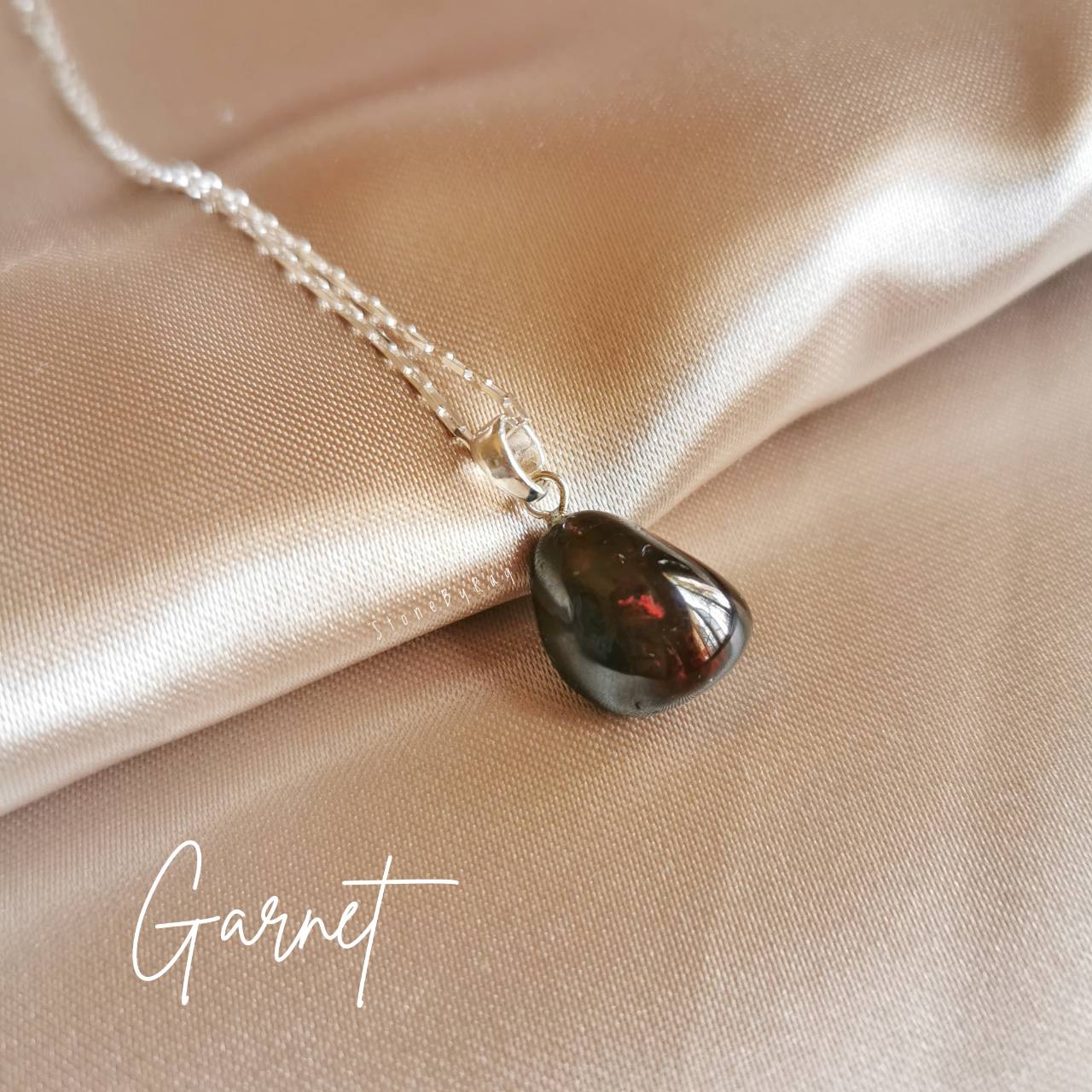 สร้อยคอเงินจี้หินโกเมน Garnet