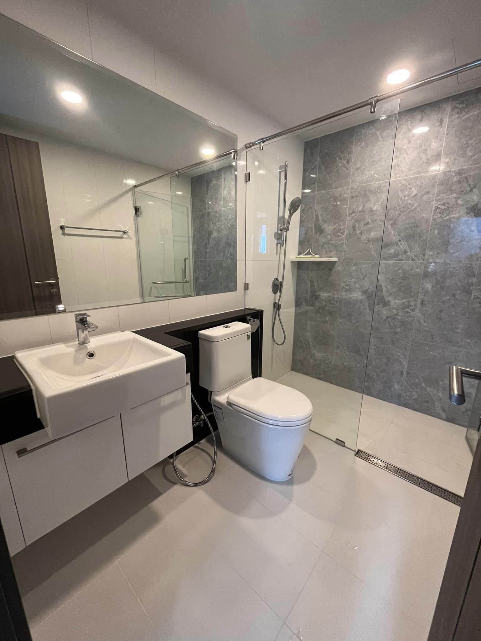 ปล่อยเช่าคอนโด ศุภาลัย ไพร์ม พระราม 9 (Supalai Prime Rama 9) - เฟอร์เครื่องใช้ไฟฟ้าครบครั้น - การเดินทาง: MRT สายสีส้ม สถานี รฟม.(อนาคต)