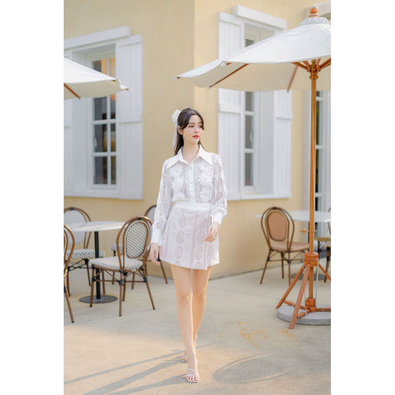 kudapy ชุดเซตผ้าถัดลายสีขาว คอปกบาน งานเนี้ยบมาก ดีเทลสวย กระโปรงมีซับใน ลูกคุณหนูสุดๆ