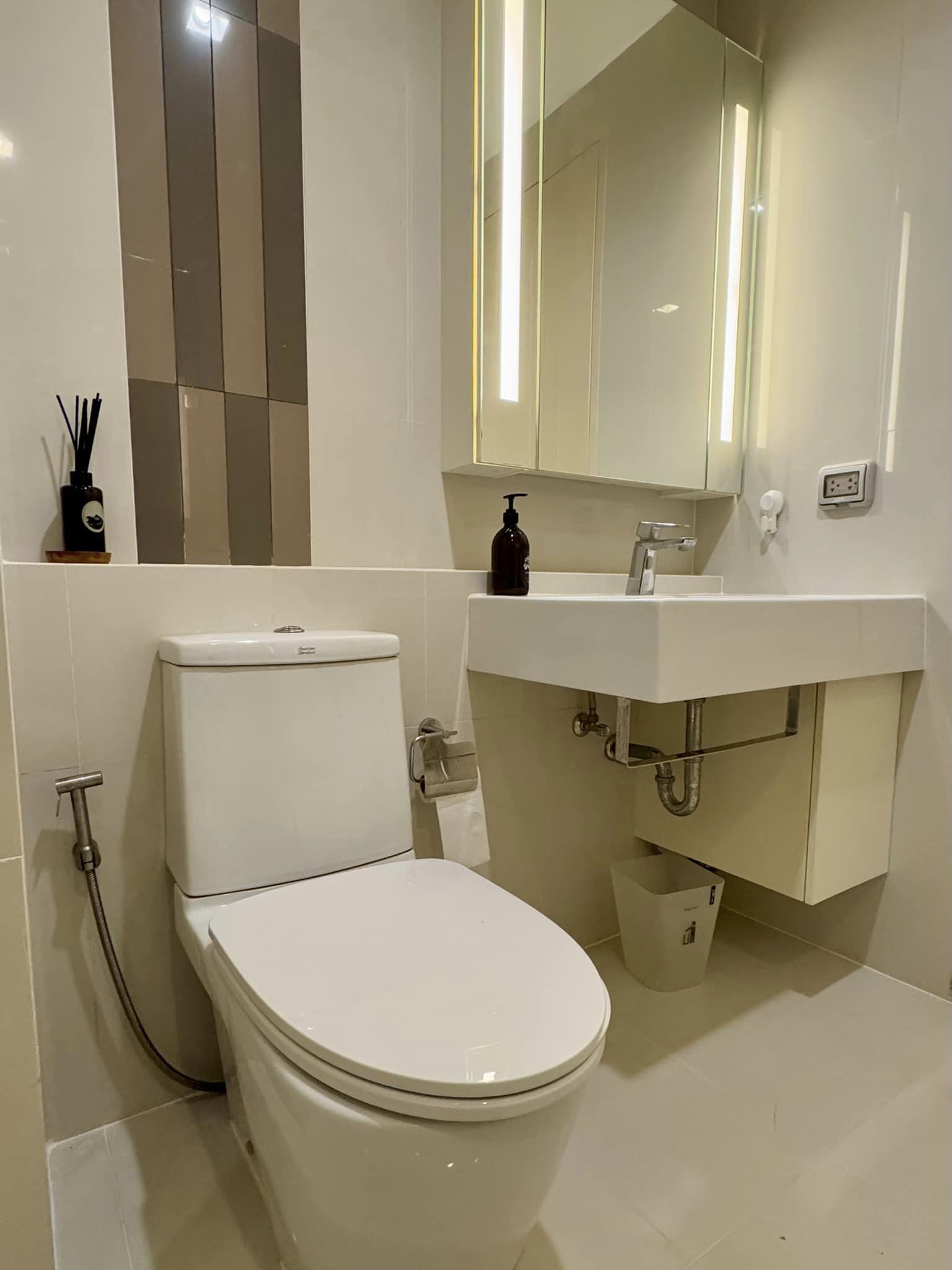 ให้เช่าคอนโด Q House Sukhumvit 79 (คิวเฮาส์ สุขุมวิท 79) 1ห้องนอน / 1ห้องน้ำ ขนาด 30.5 ตรม. ชั้น 17 ค่าเช่า 18,000 ต่อเดือน รถไฟฟ้า BTS อ่อนนุช