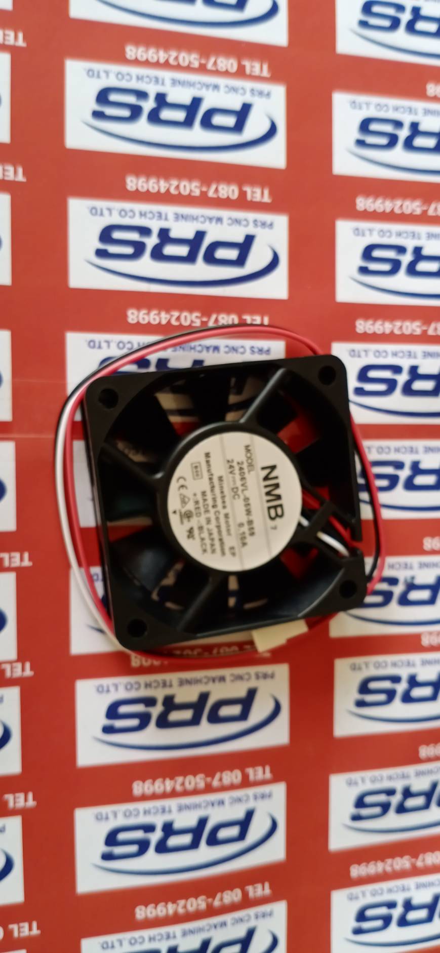 NMB MODEL 2406VL-05W-B59 WHITE PLUG 3 PIN