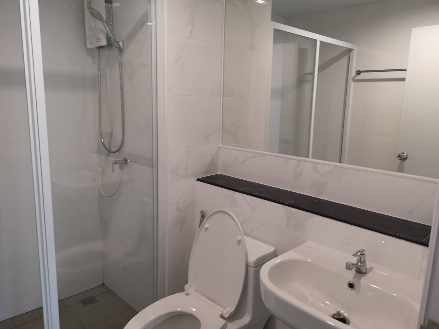 ให้เช่าห้องแบบ 1ห้องนอน 1ห้องน้ำ 1ครัวปิด โซนพื้นที่ BTS สะพานใหม่ คอนโด Reach Phahonyothin 52 (รีช พหลโยธิน 52) Low Rise ขนาดห้อง 30 ตรม.