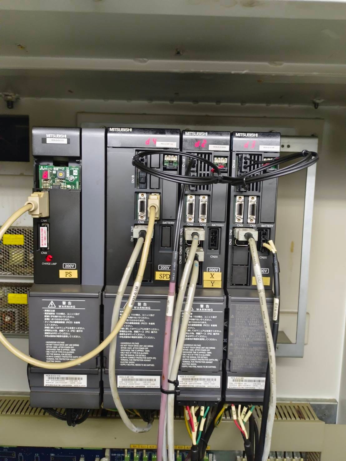 งานซ่อม SERVO DRIVE MITSUBISHI MDS-D-8080 และ MDS-D-V1-80